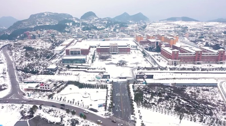 大美杏耀 静谧雪景 - 2022年雪景航拍视频